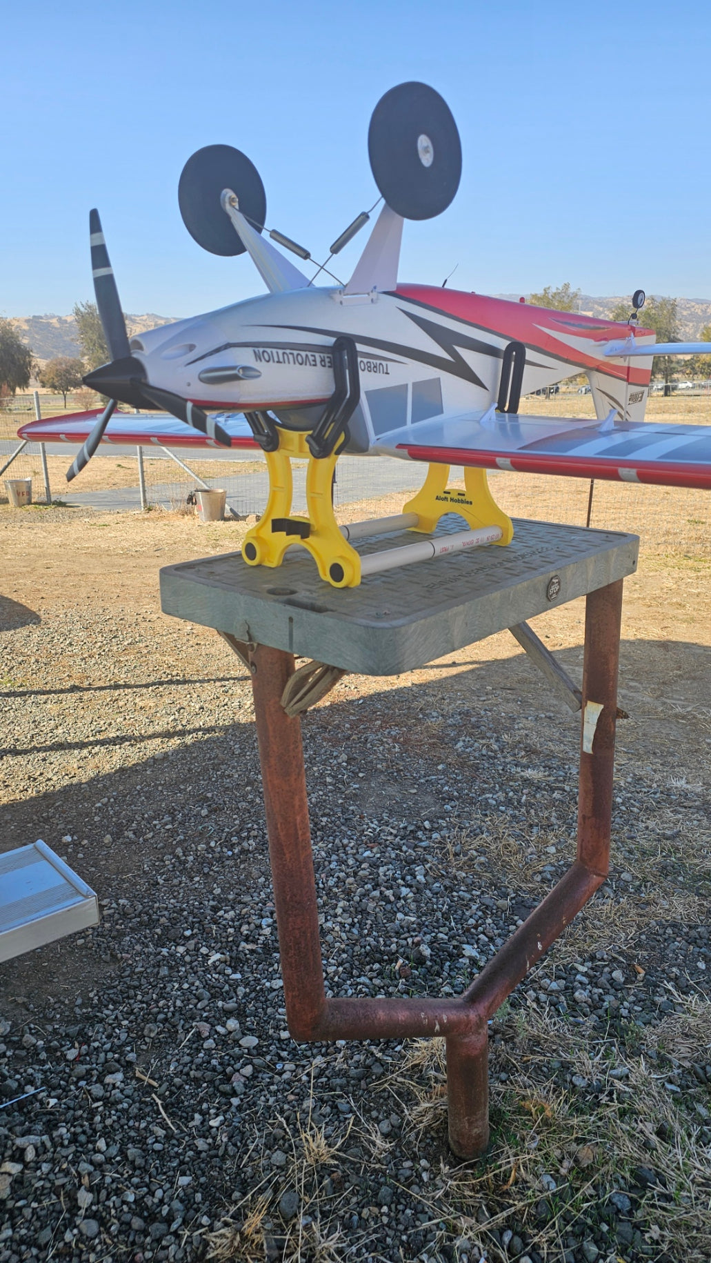 Ultimate R/C Stand
